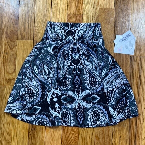 LuLaRoe Other - Lularoe Kids 2 Black White Paisley Azure Skirt